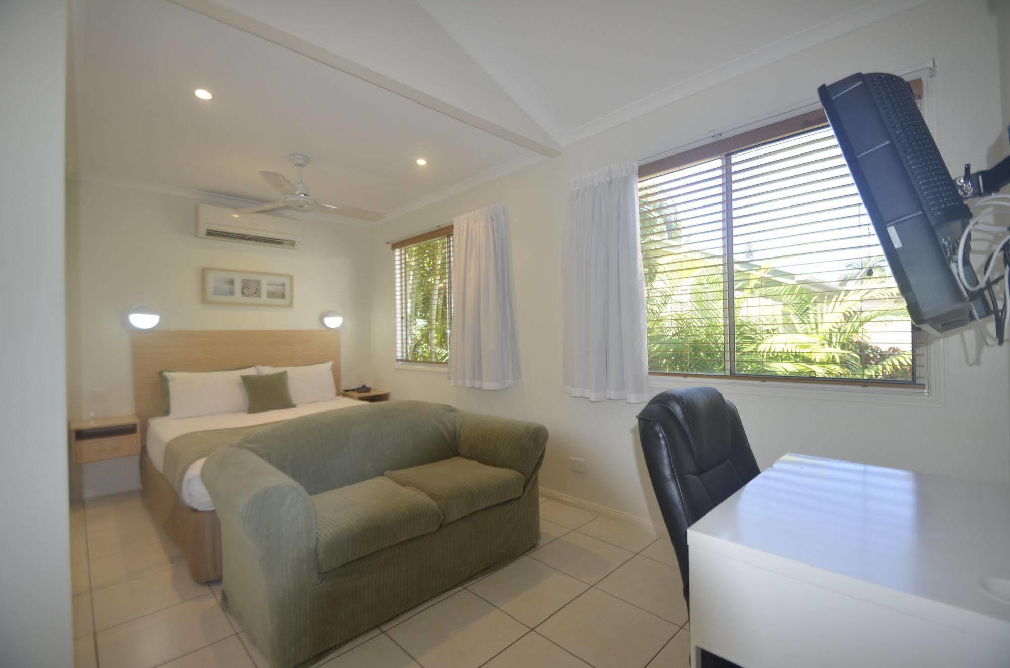 Barney Beach Accommodation Gladstone Esterno foto