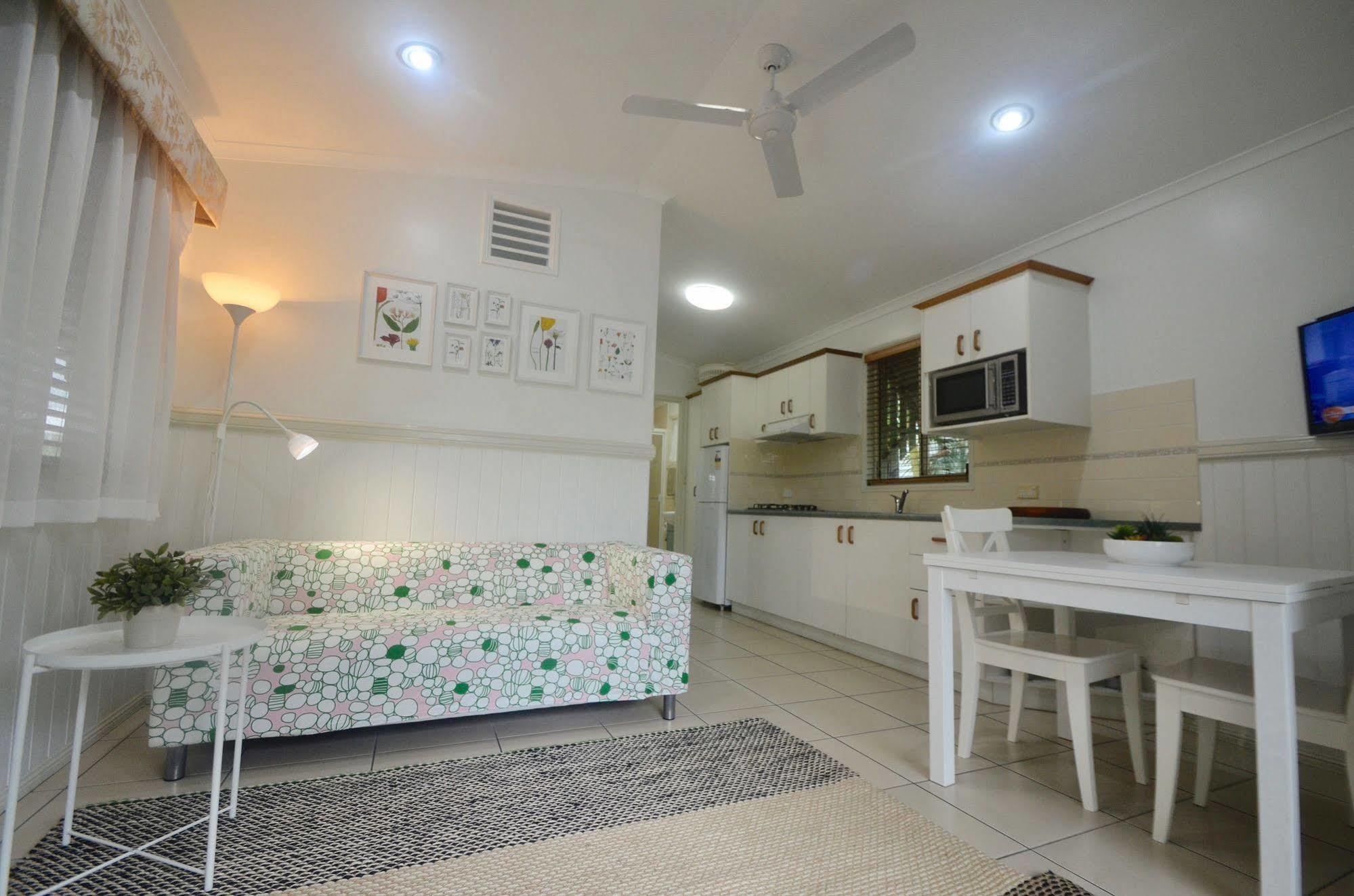 Barney Beach Accommodation Gladstone Esterno foto